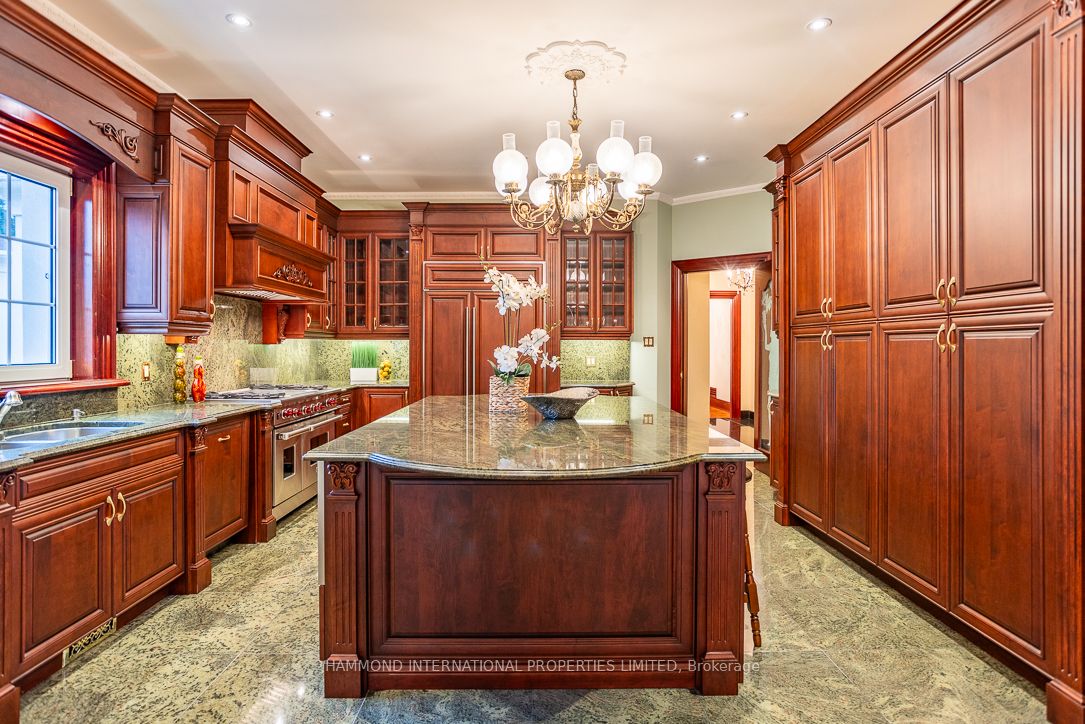 409 Dearbourne Ave