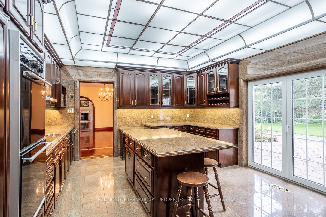 409 Dearbourne Ave