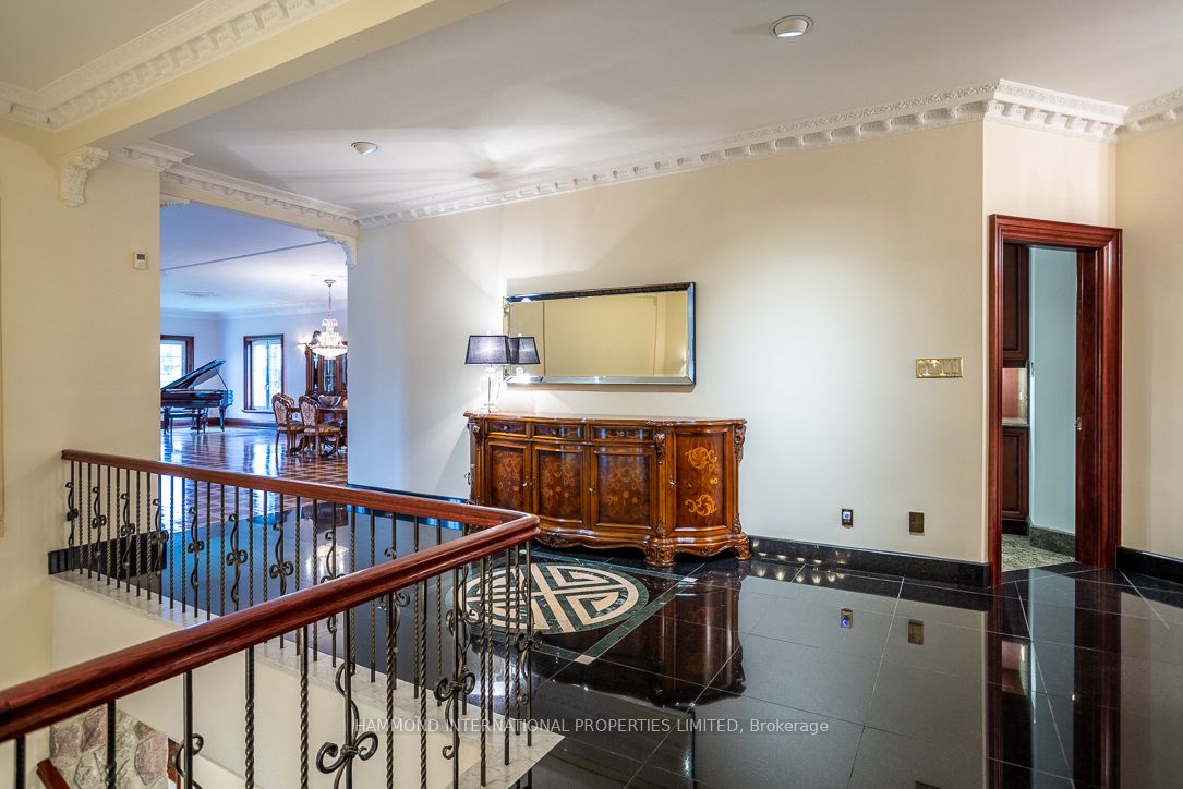 409 Dearbourne Ave