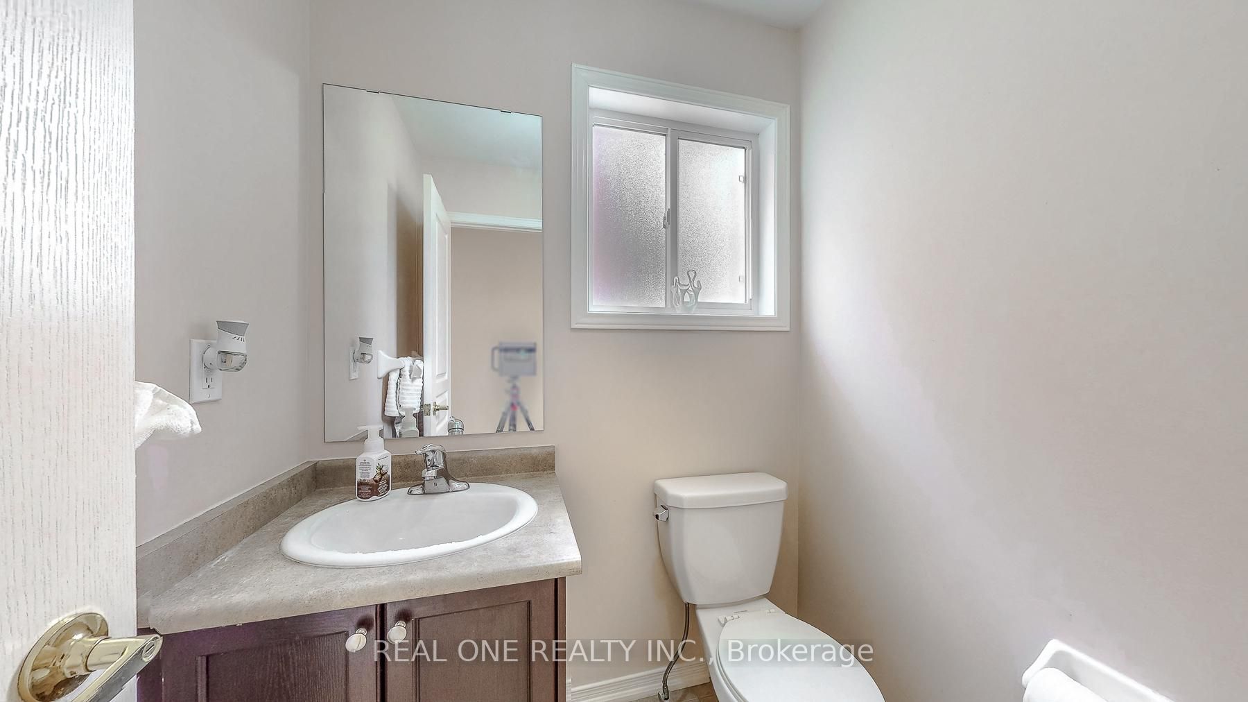 90 James Mccullough Rd