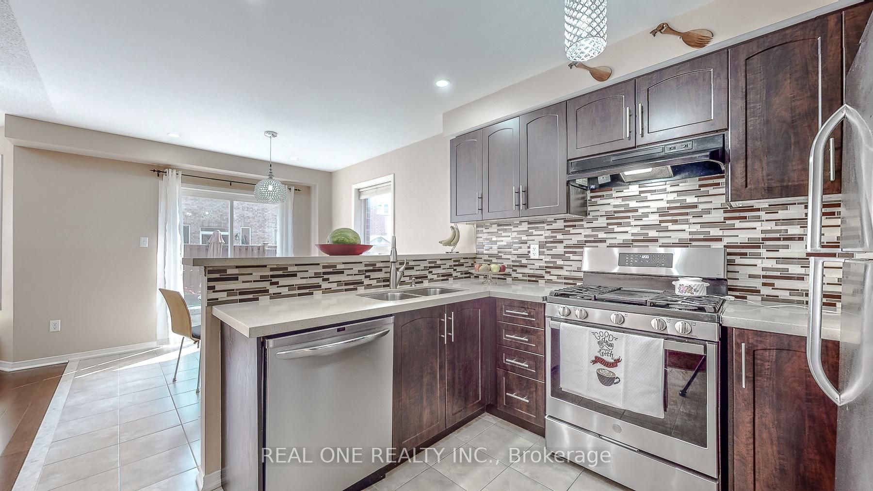 90 James Mccullough Rd