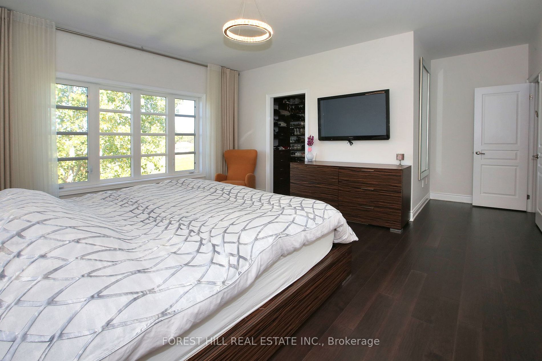 151 Wallenberg Dr
