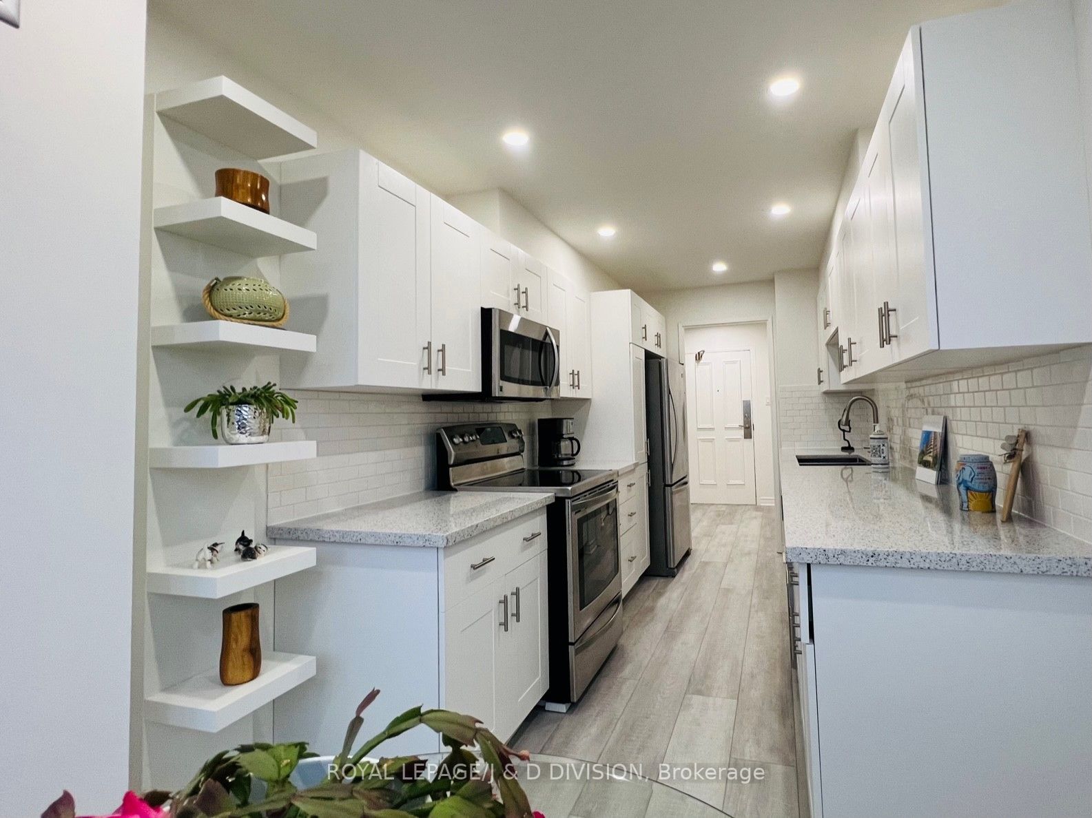 40 Baif Blvd, #912