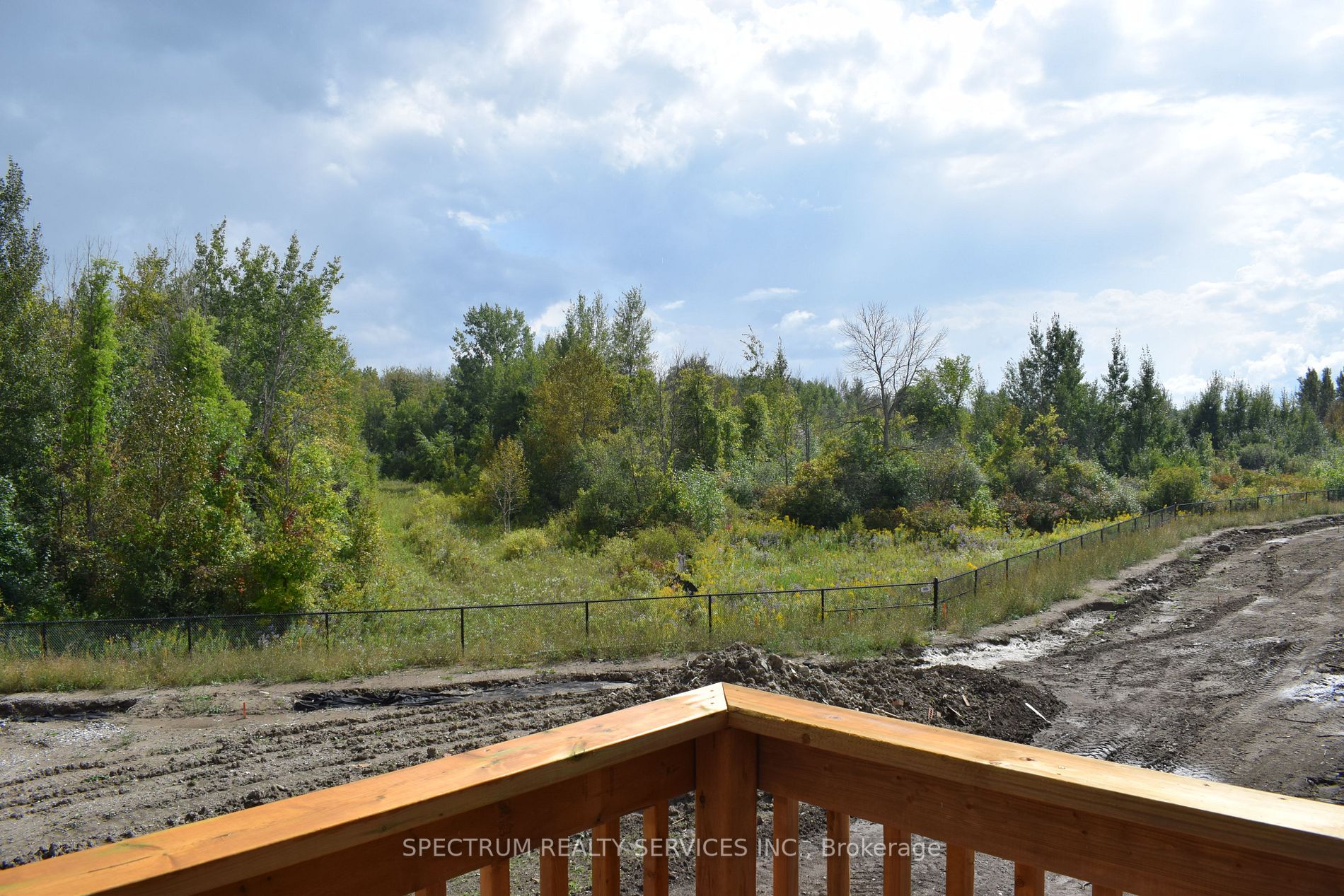 206 Ferragine Cres
