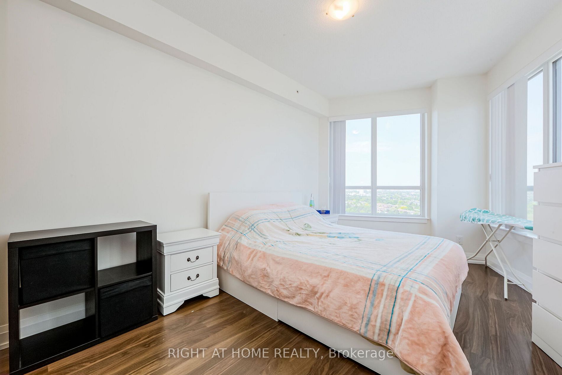 7171 Yonge St, #1207