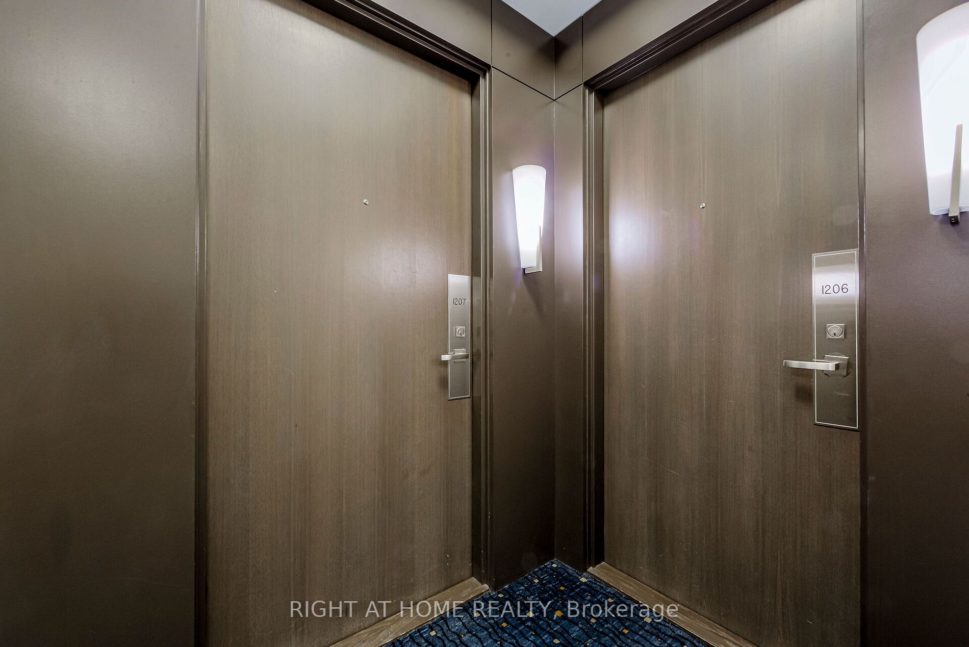 7171 Yonge St, #1207