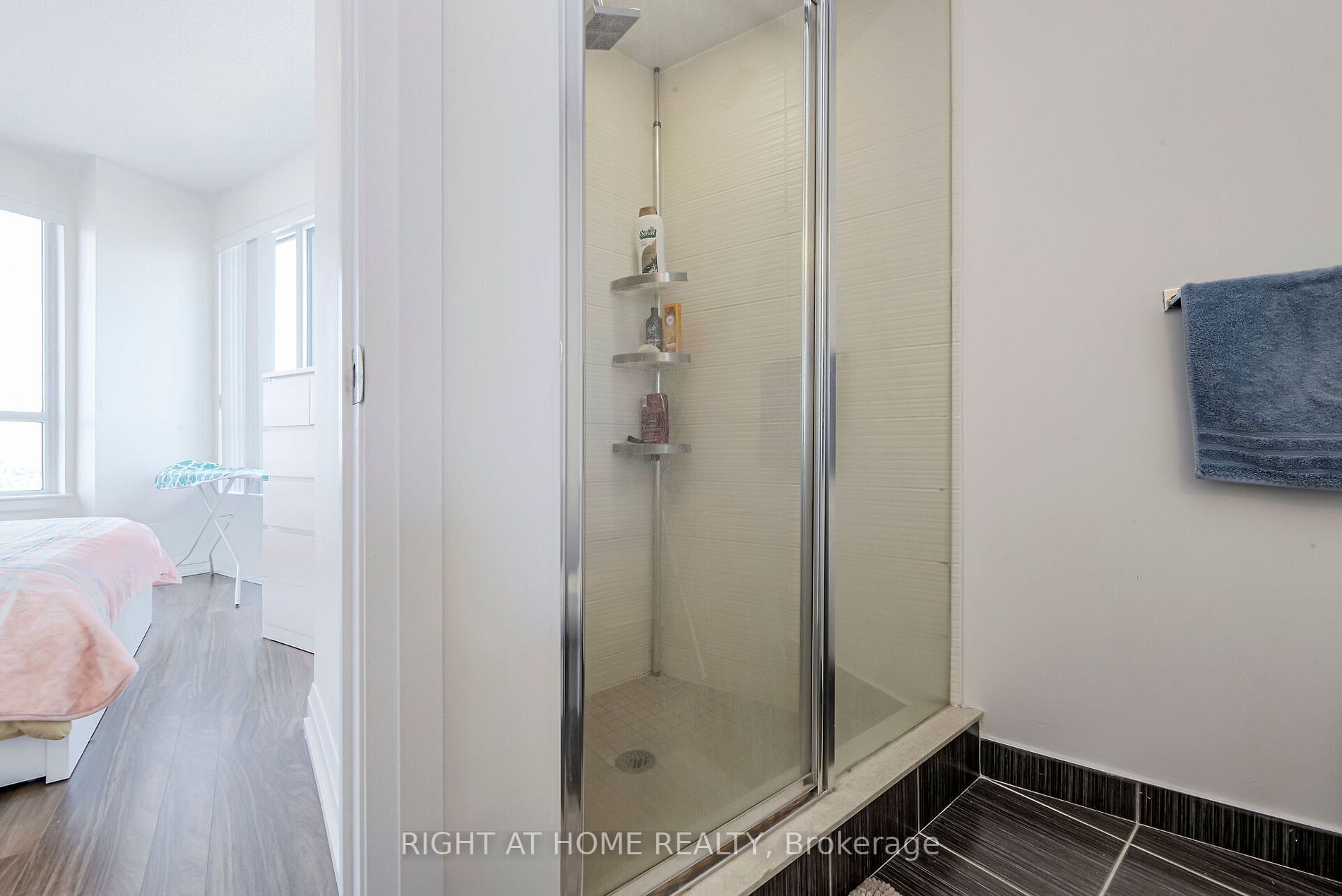 7171 Yonge St, #1207