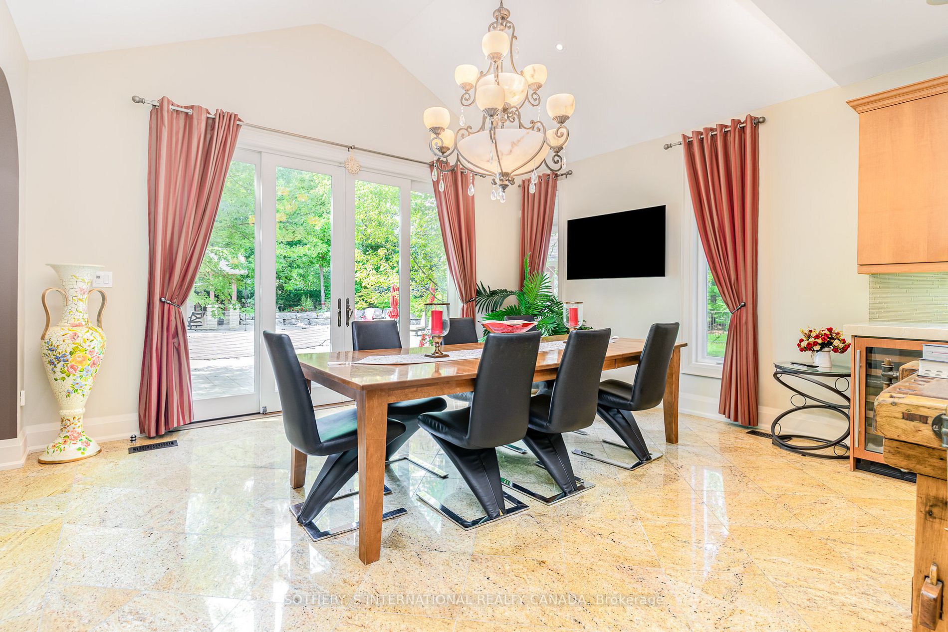 42 Prince Adam Crt