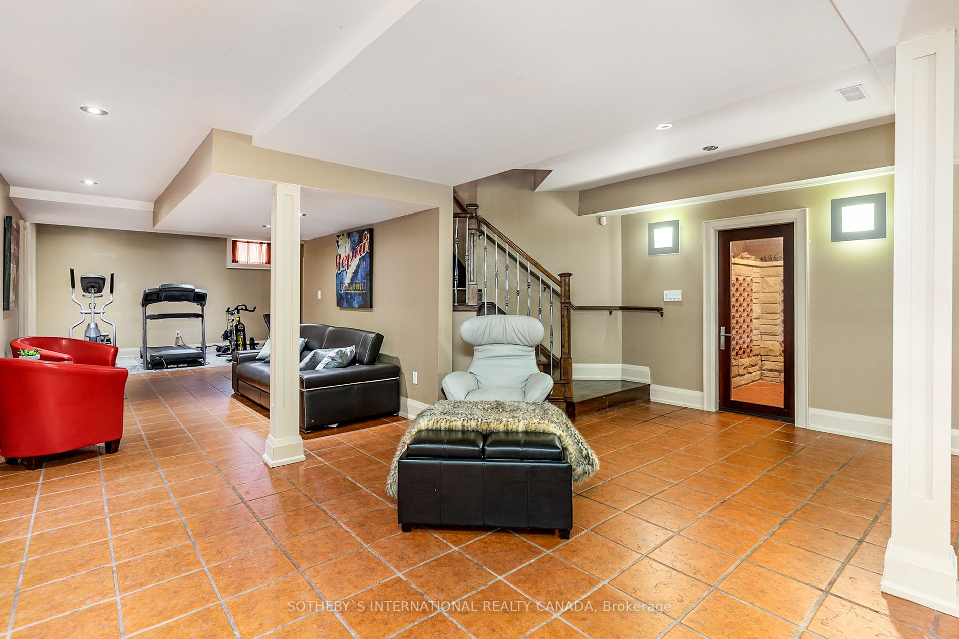 42 Prince Adam Crt