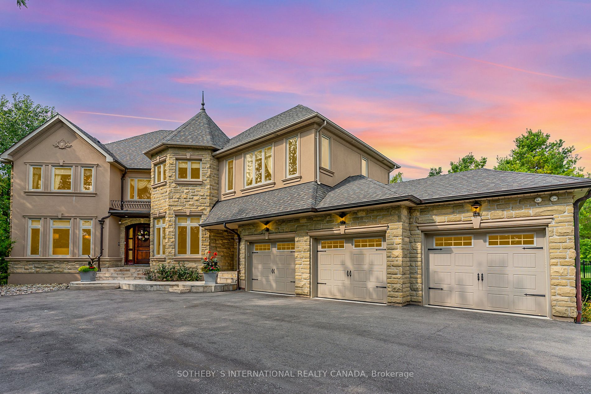 42 Prince Adam Crt