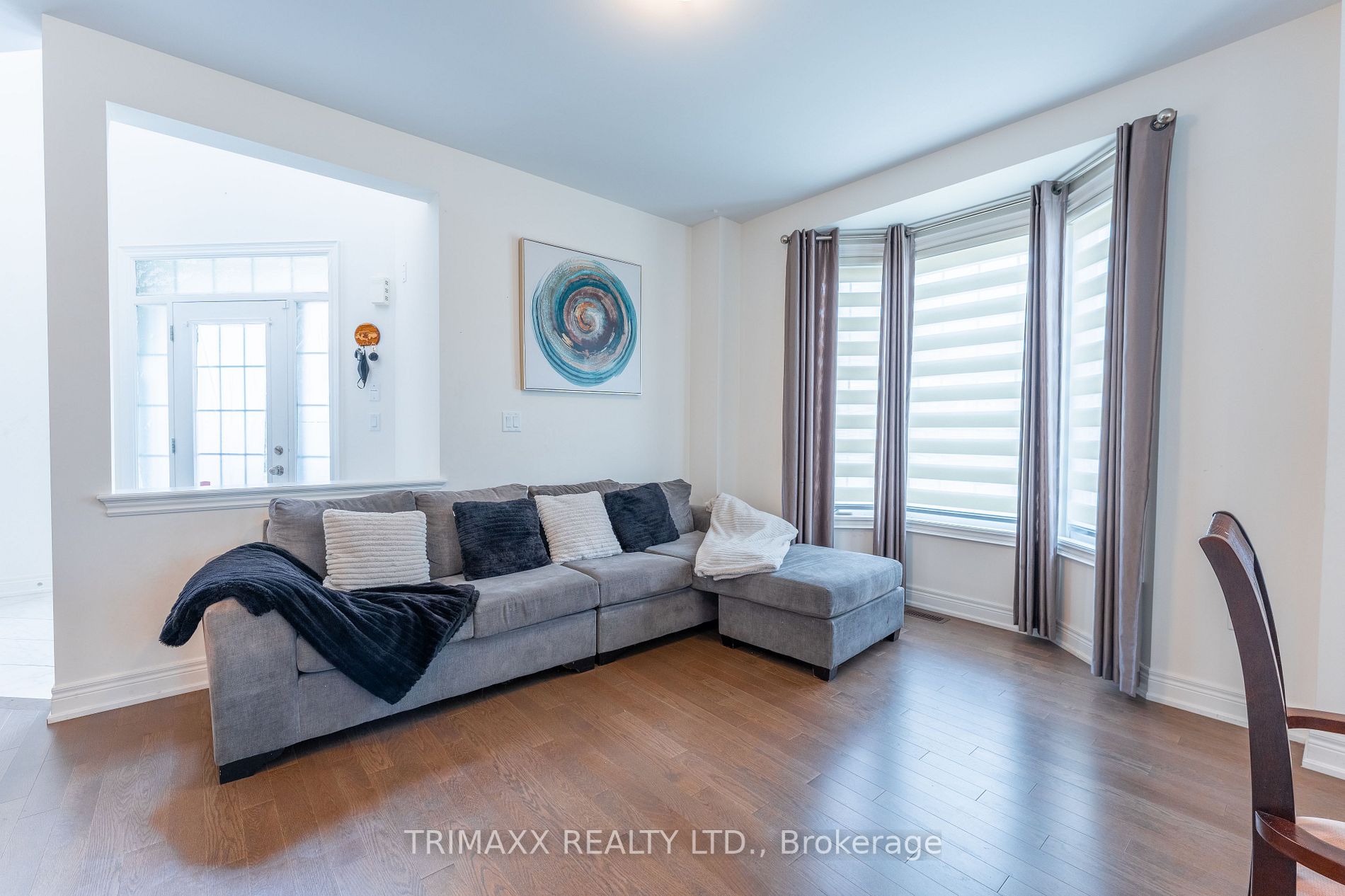 2 Downy Emerald Dr