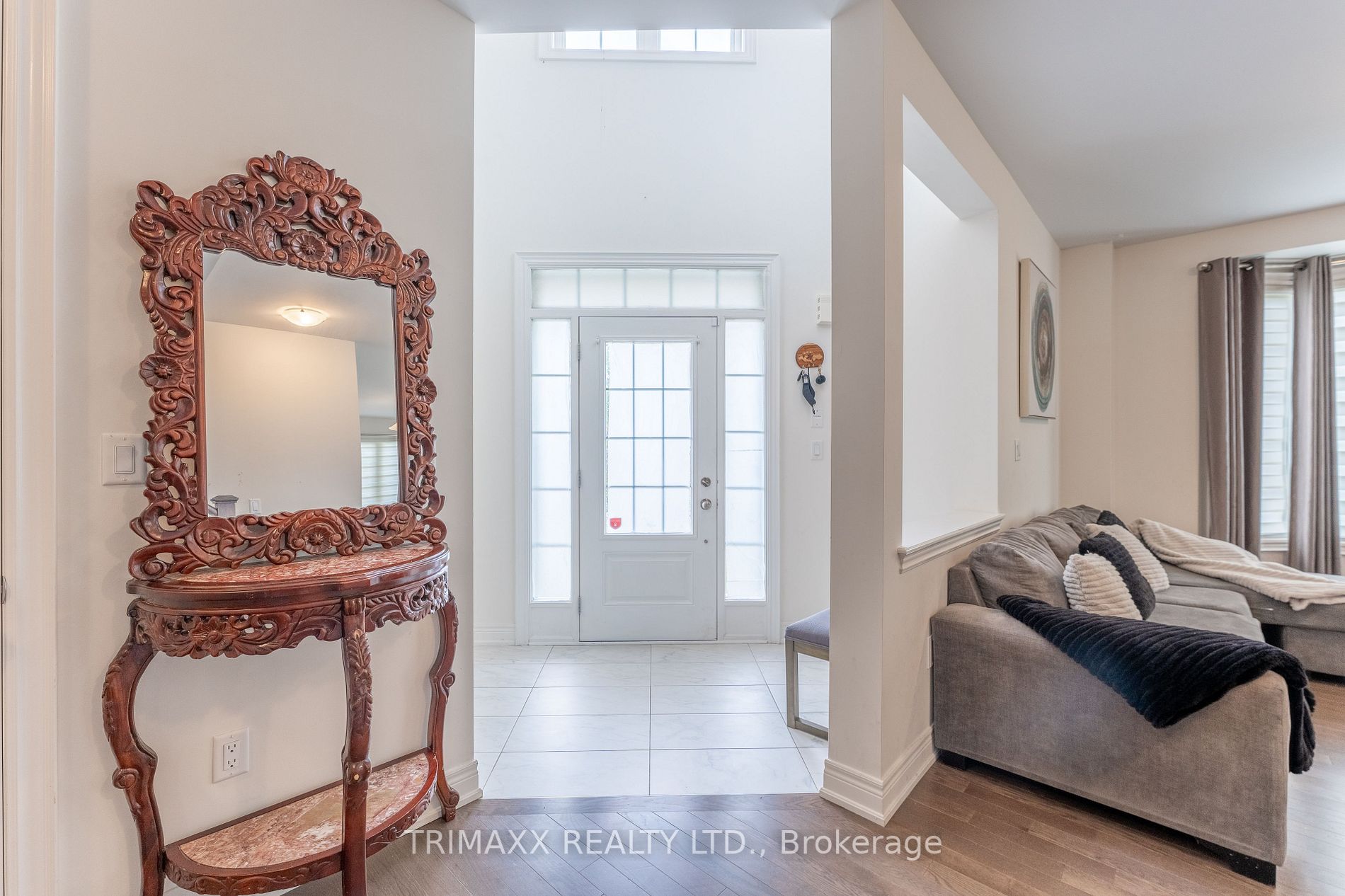 2 Downy Emerald Dr