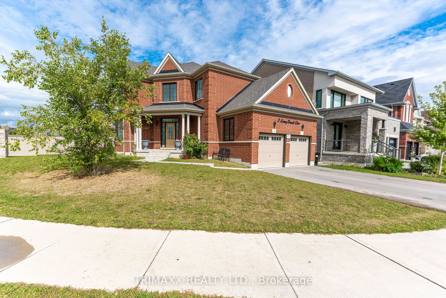 2 Downy Emerald Dr