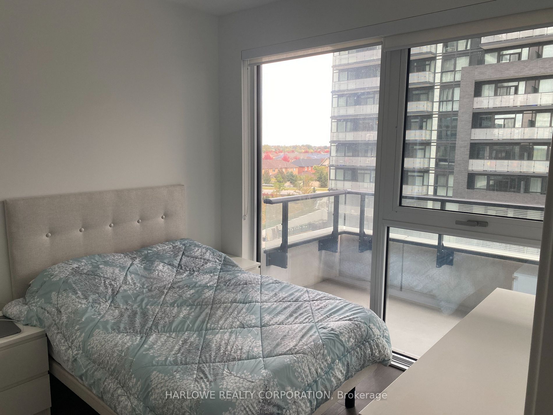95 Oneida Cres, #504
