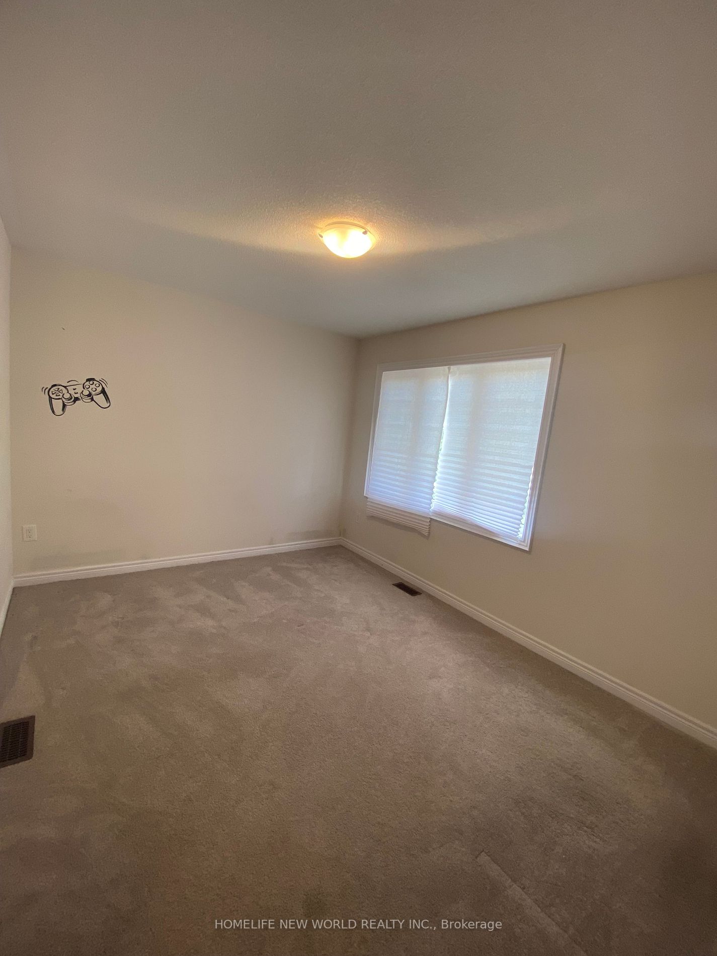 75 Knapton Dr