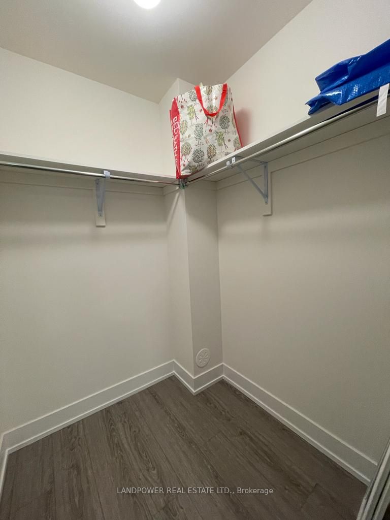 9 Phelps Lane E, #15