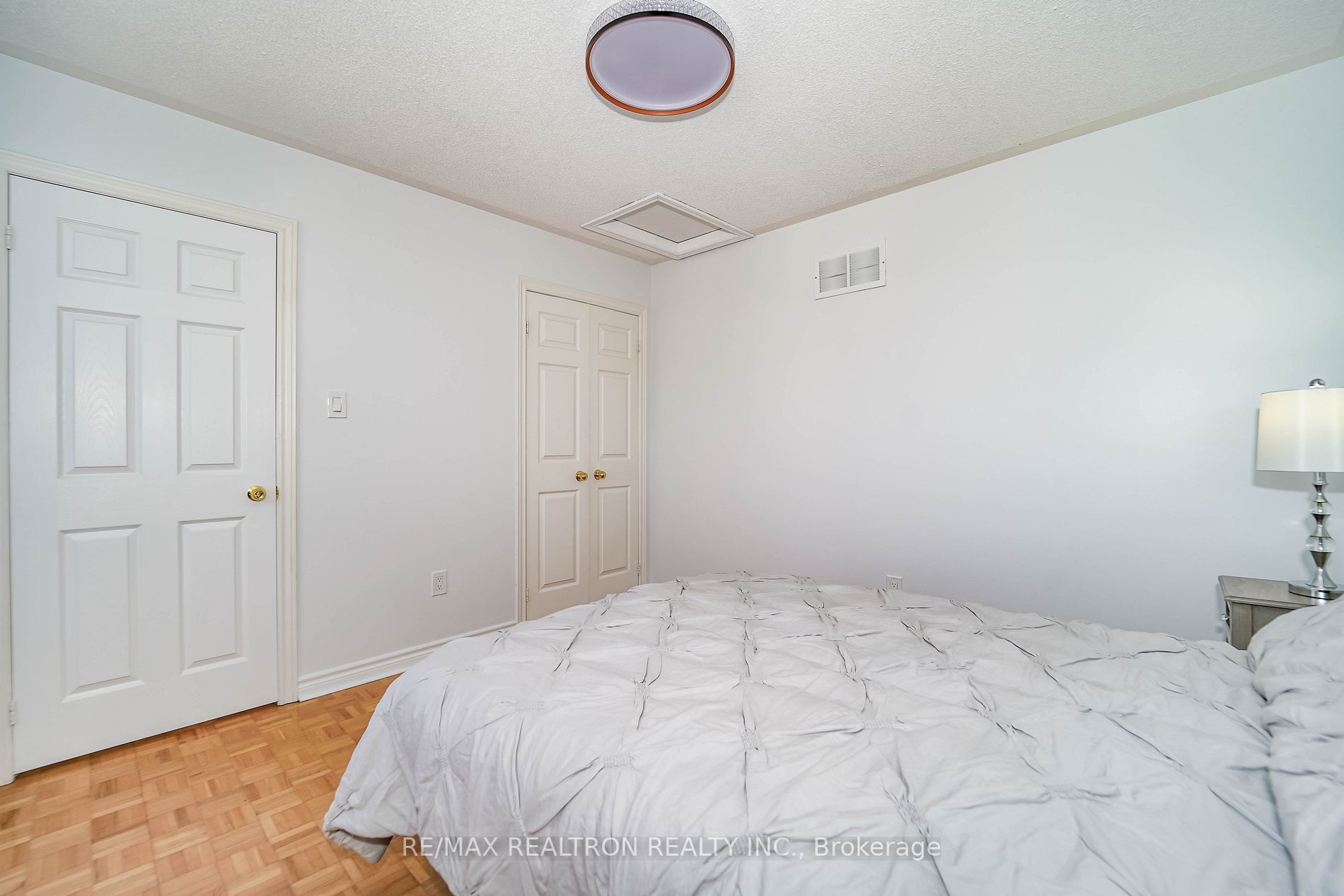 87 Worthington Ave