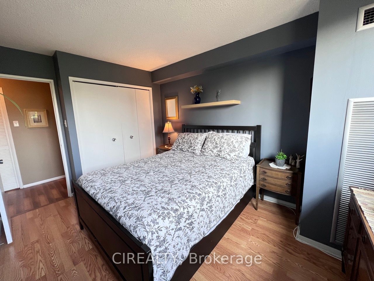 40 Baif Blvd, #206