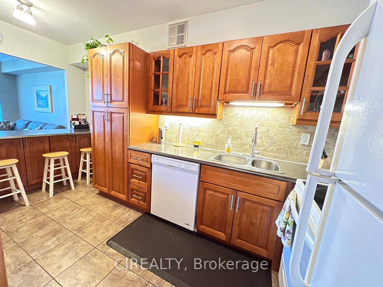 40 Baif Blvd, #206