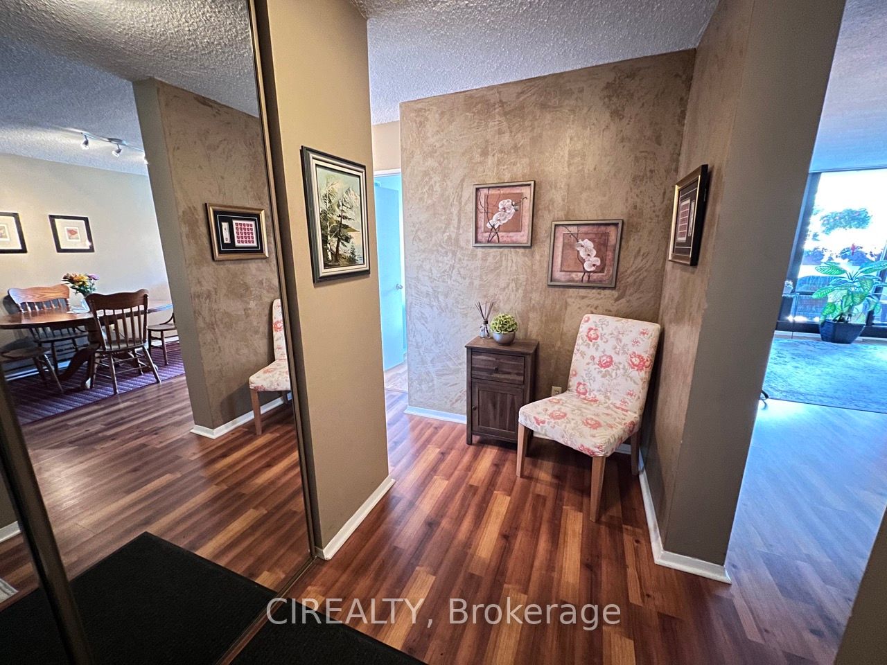 40 Baif Blvd, #206