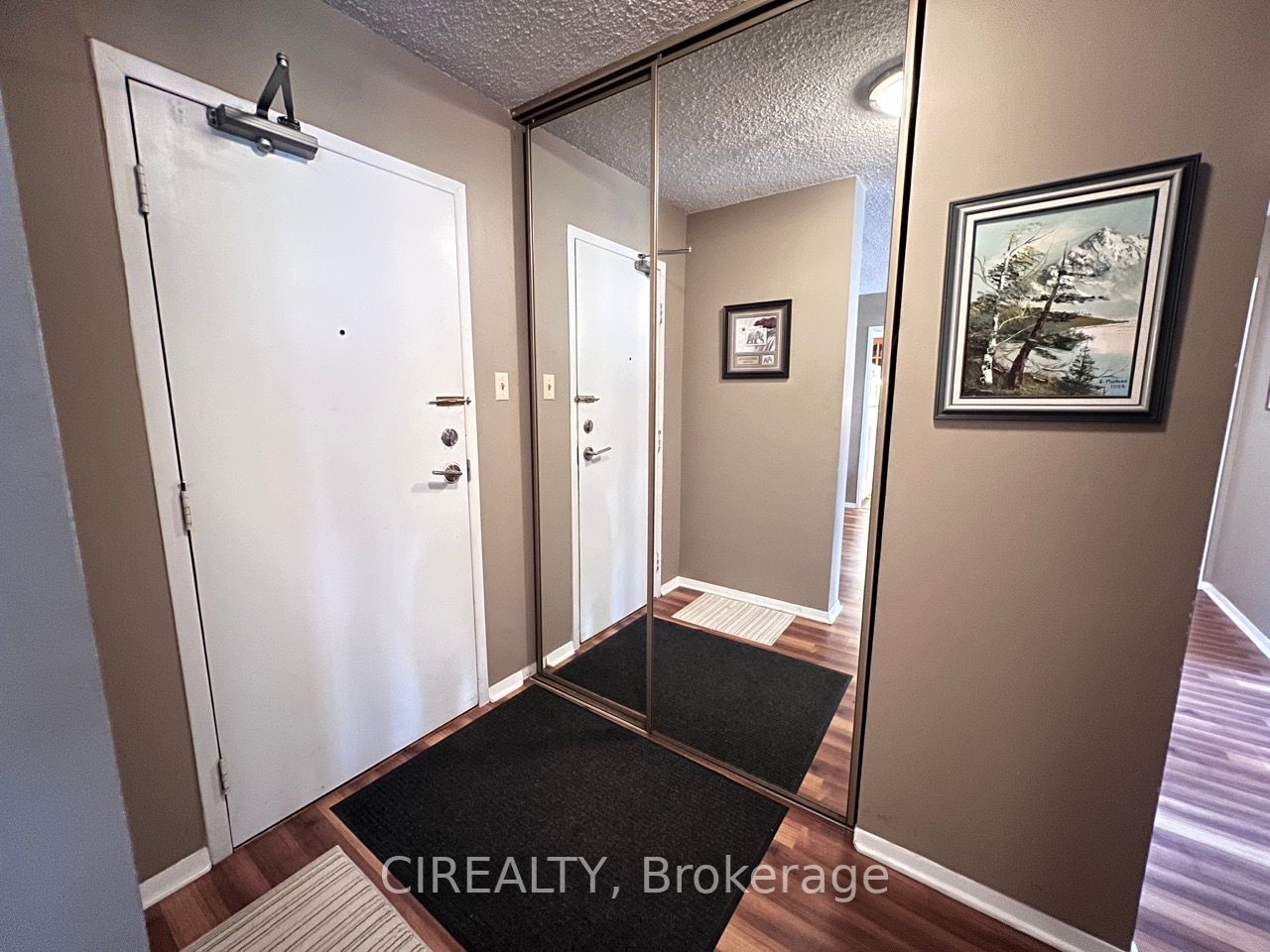 40 Baif Blvd, #206