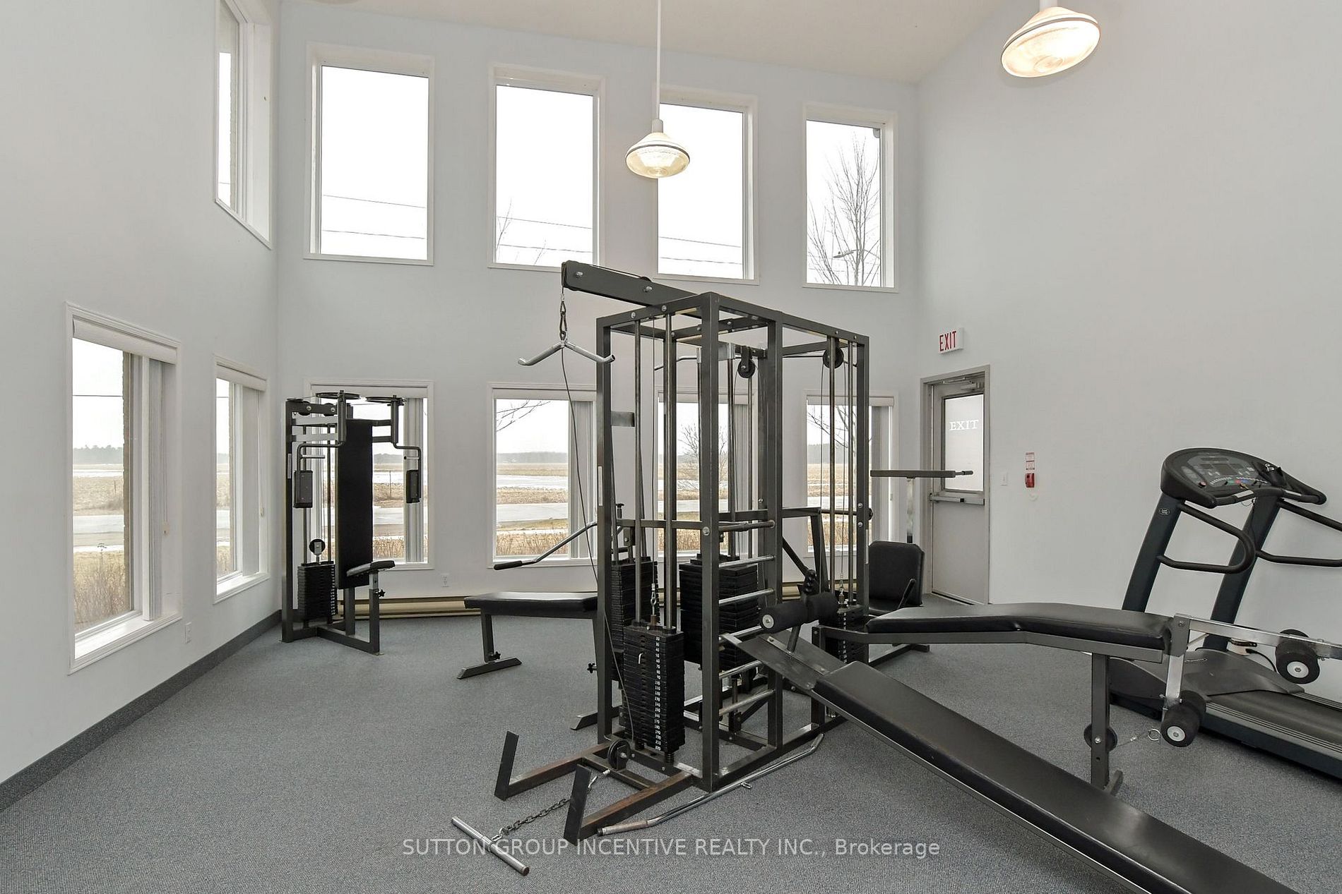 247 King St N, #112