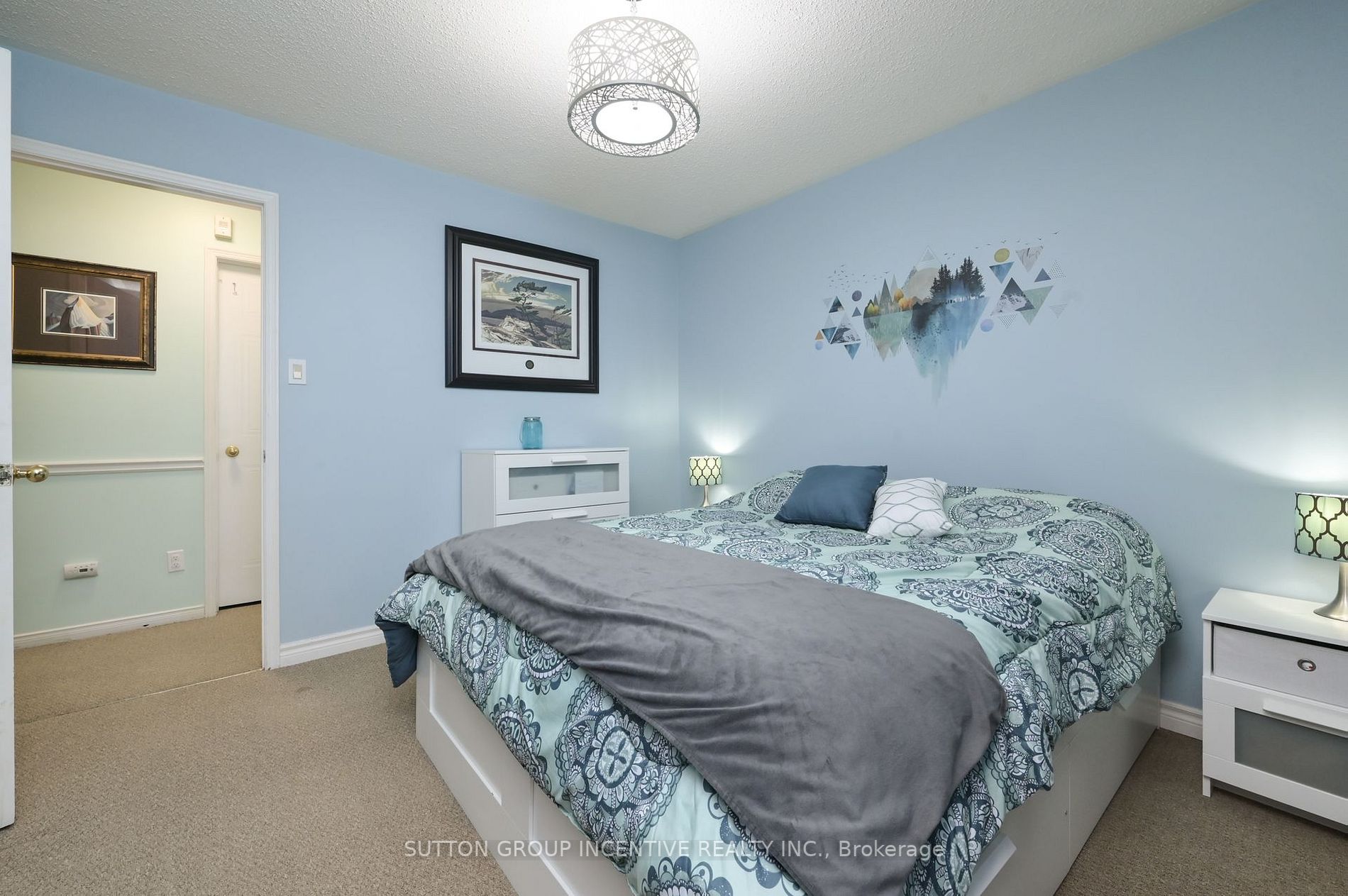 247 King St N, #112