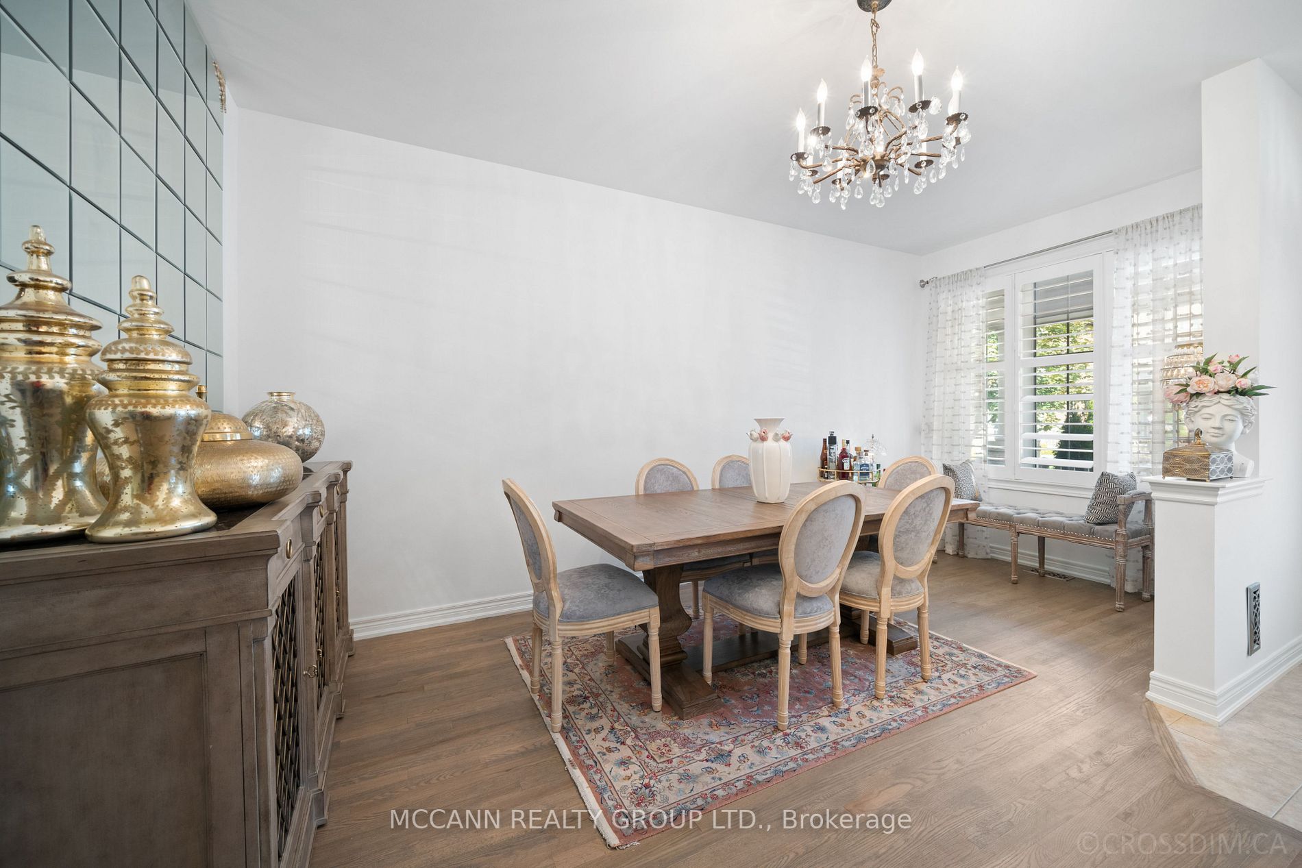 30 Pelee Ave
