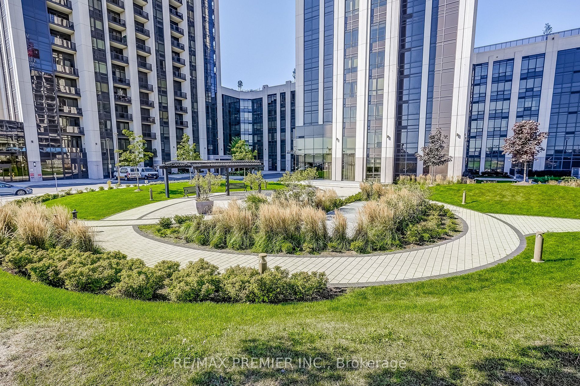 9085 Jane Street, #1009