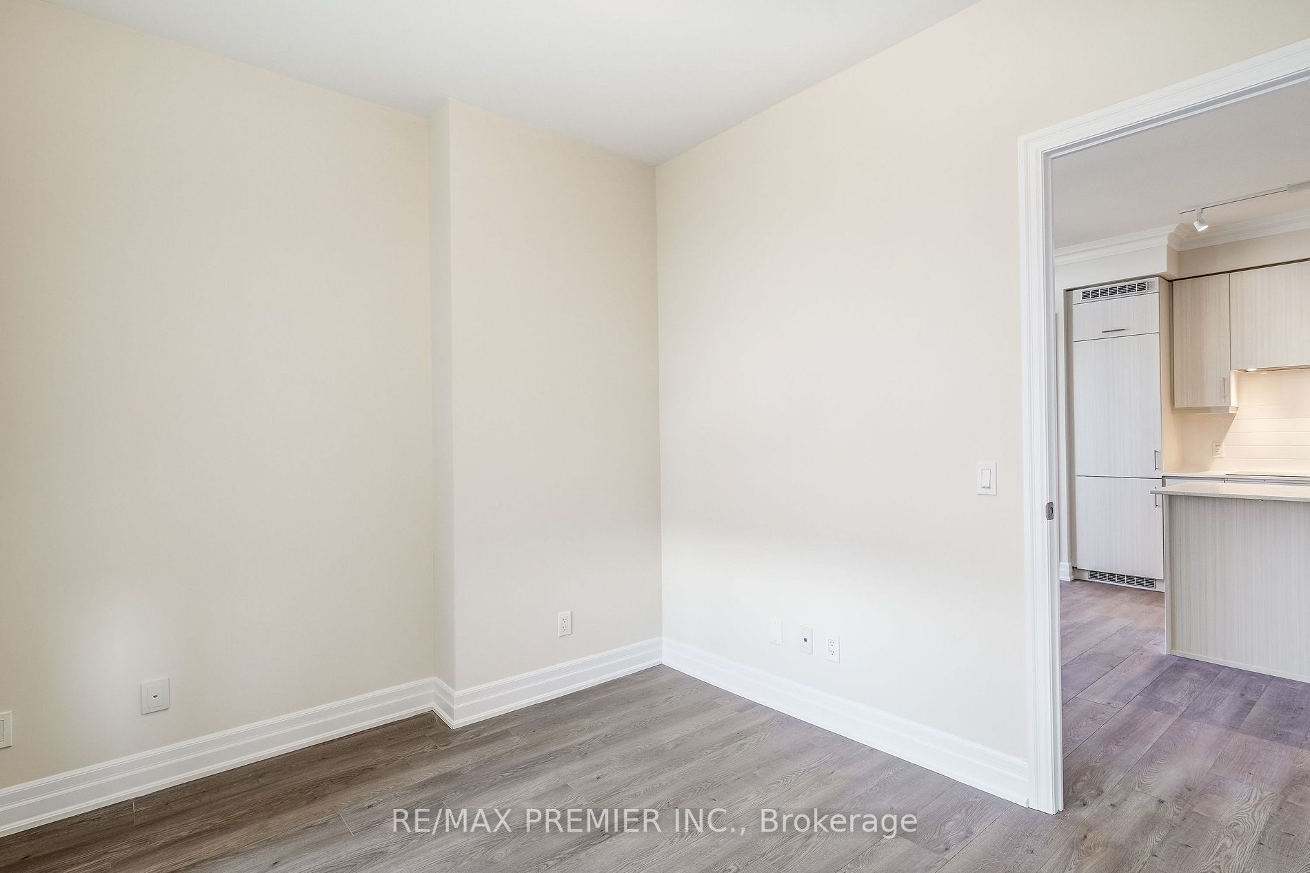 9085 Jane Street, #1009