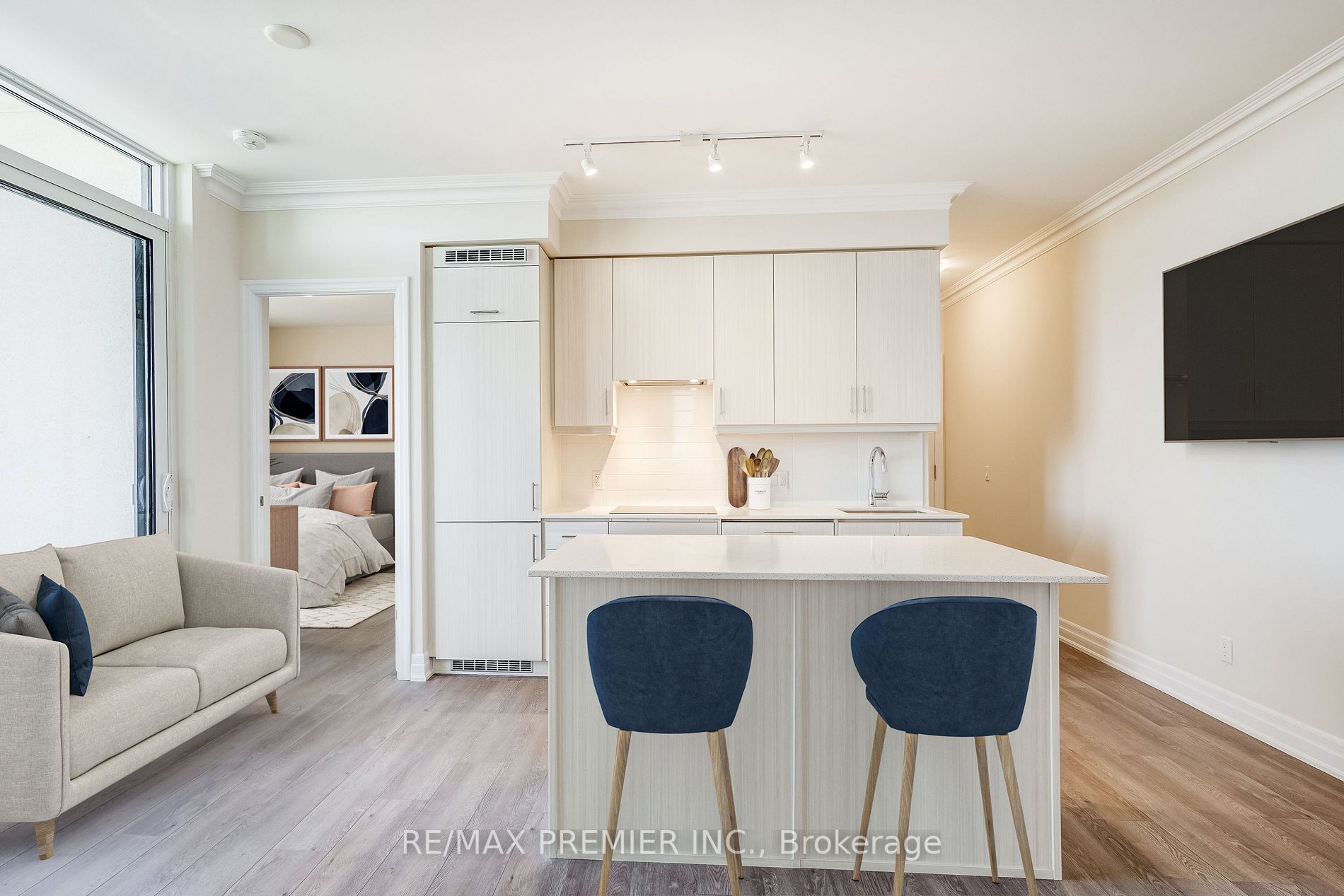 9085 Jane Street, #1009