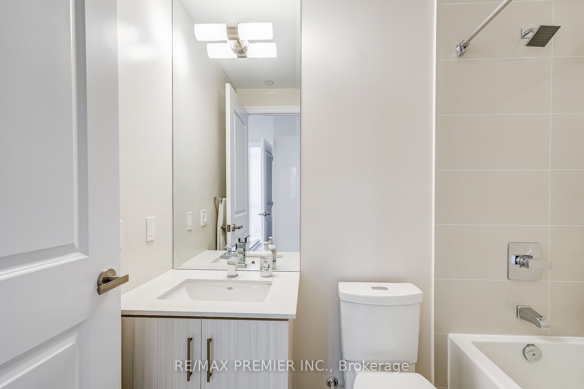 9085 Jane Street, #1009