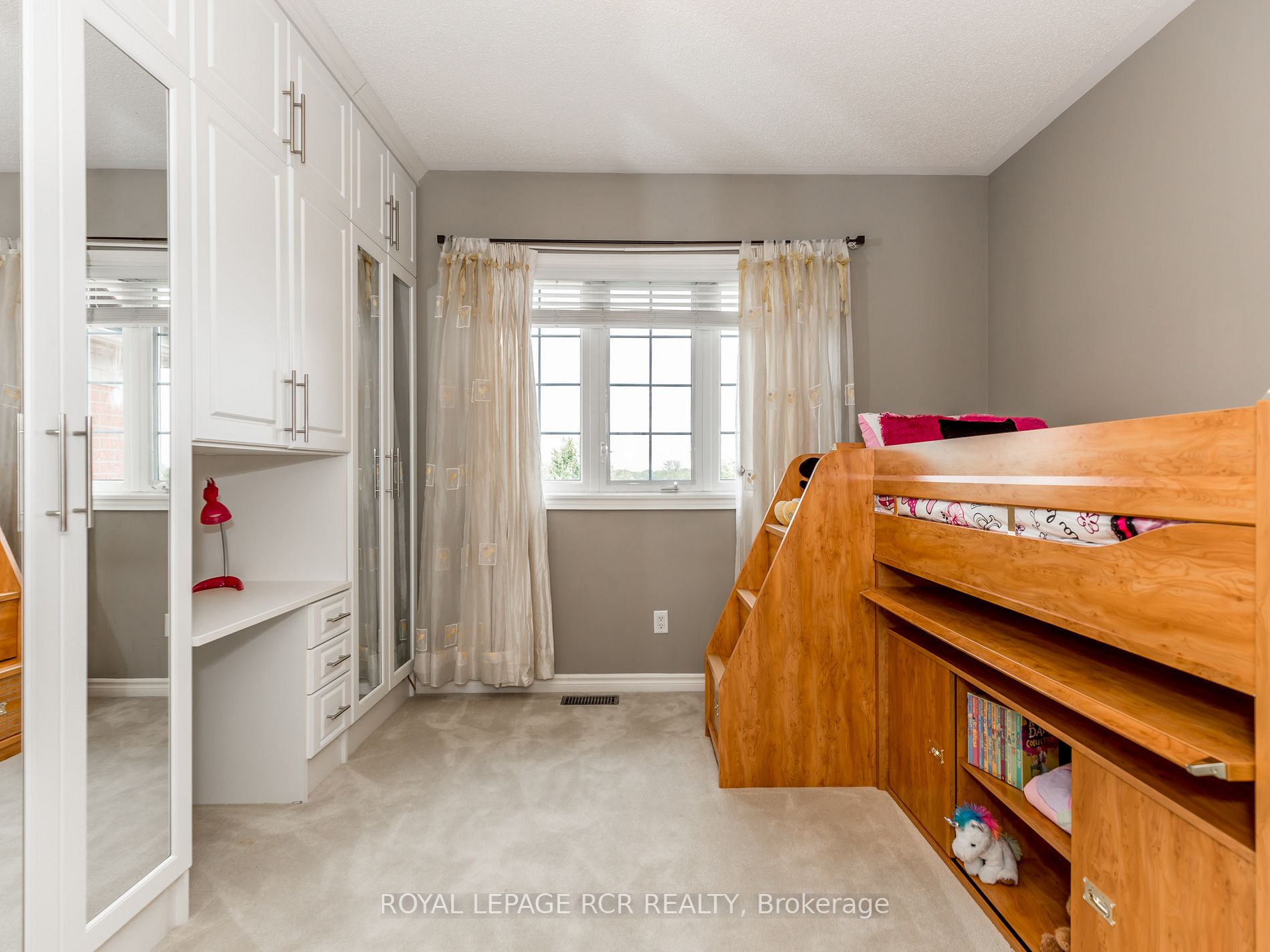 34 Emerald Heights Dr