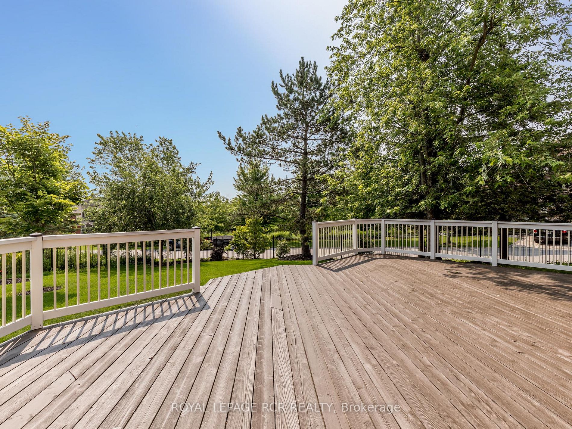34 Emerald Heights Dr