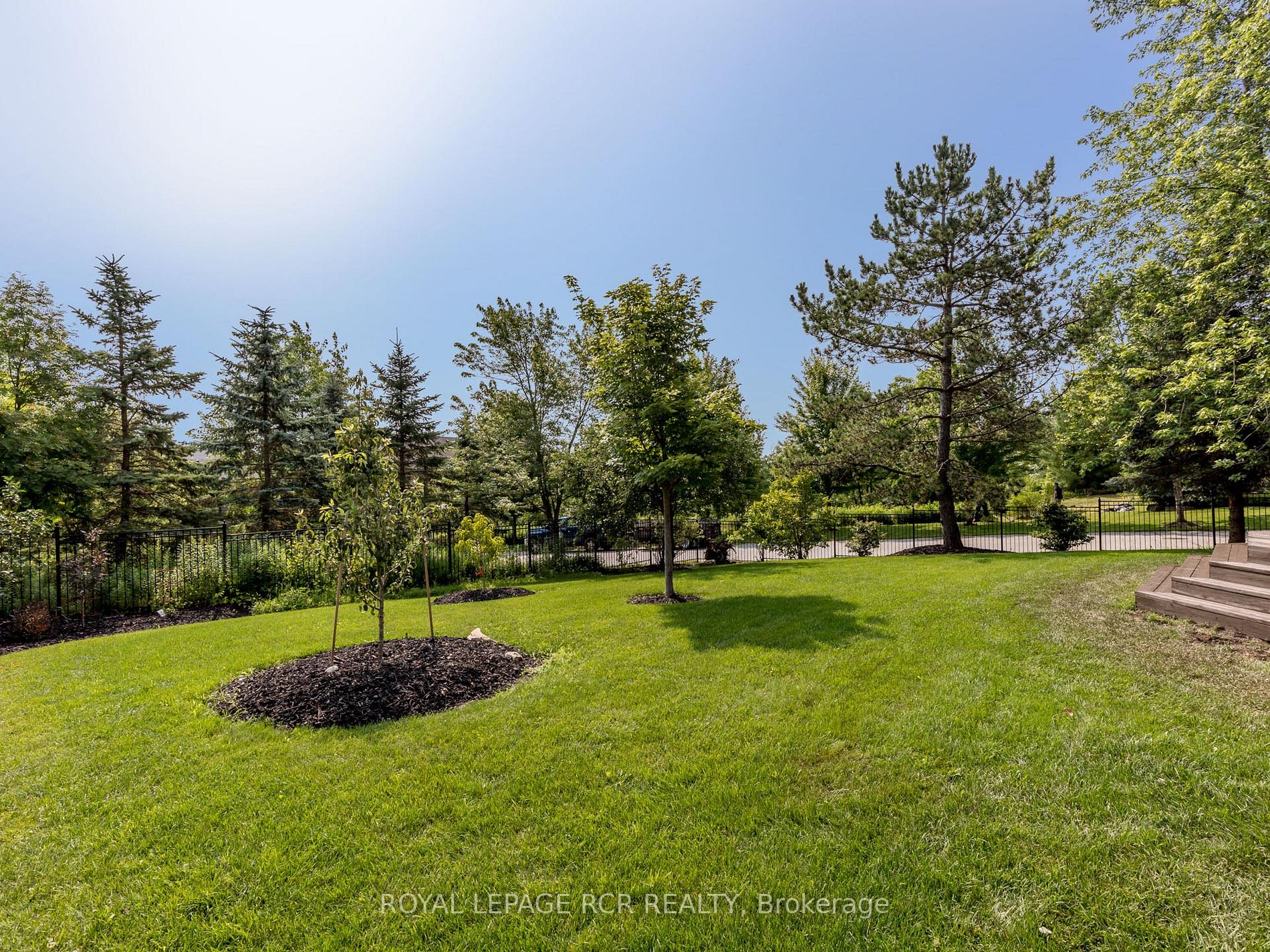 34 Emerald Heights Dr