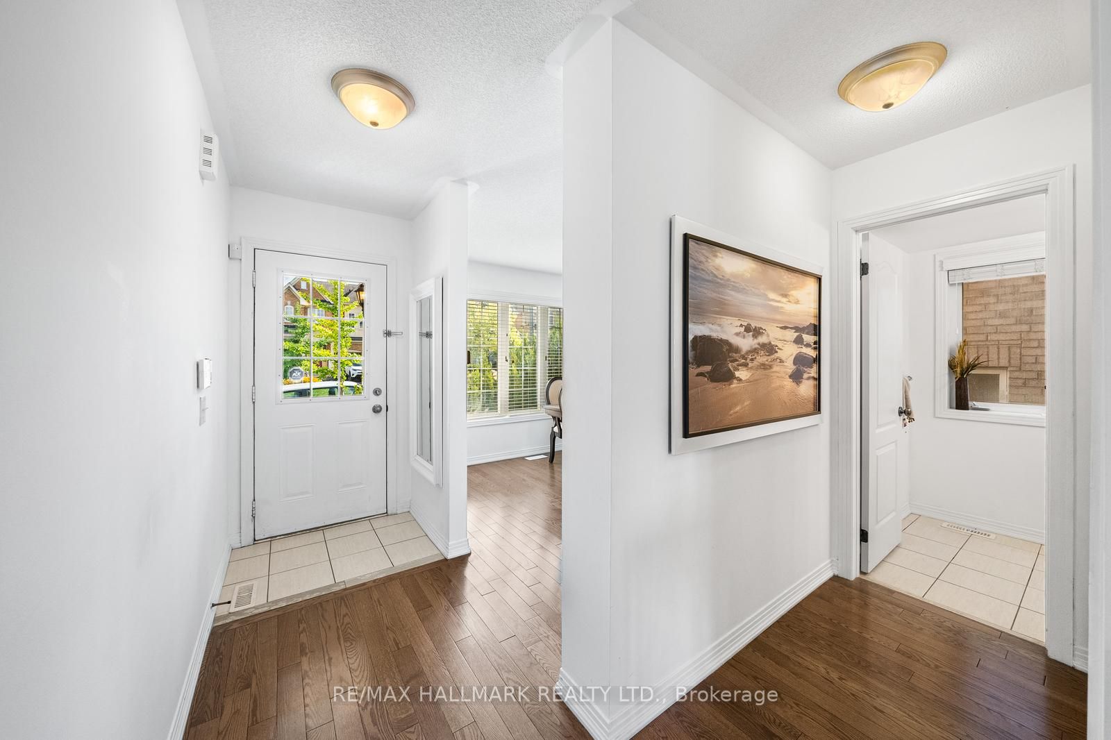 327 Dowson Loop