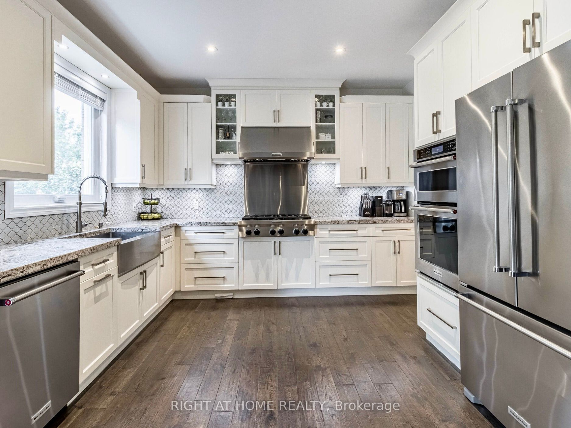 99 Deerhorn Crescent