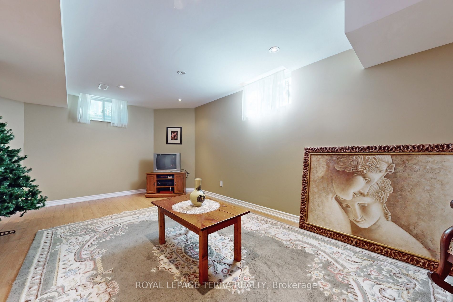 37 Tuscan Woods Tr