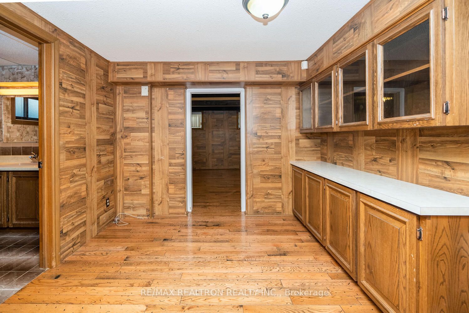 163 Henderson Ave