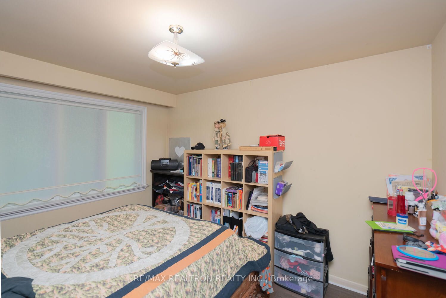 163 Henderson Ave
