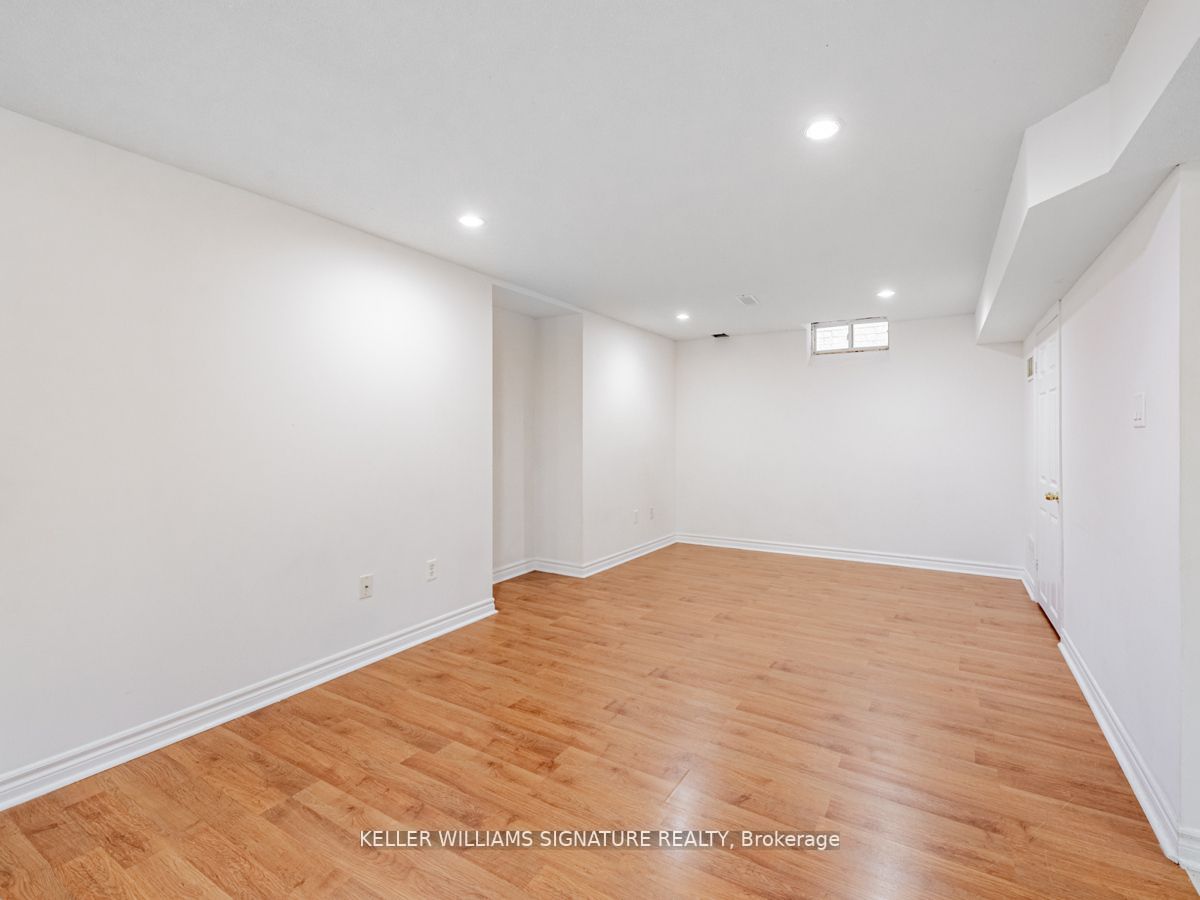 122 America Ave, #Lower