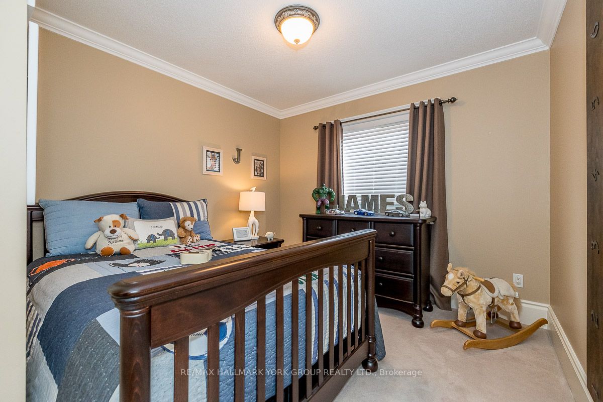 33 Calmar Cres