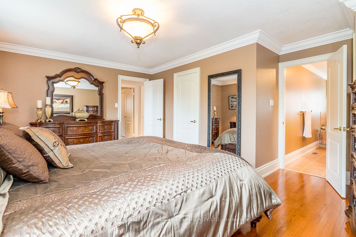 33 Calmar Cres