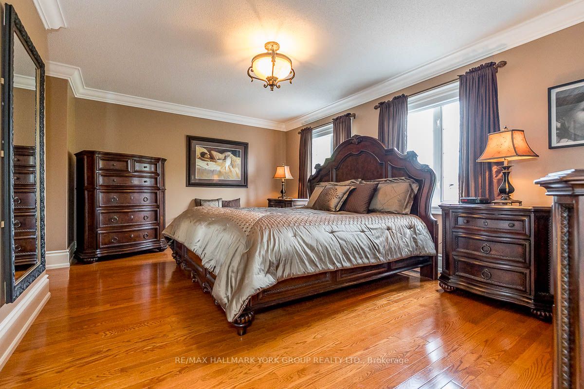 33 Calmar Cres