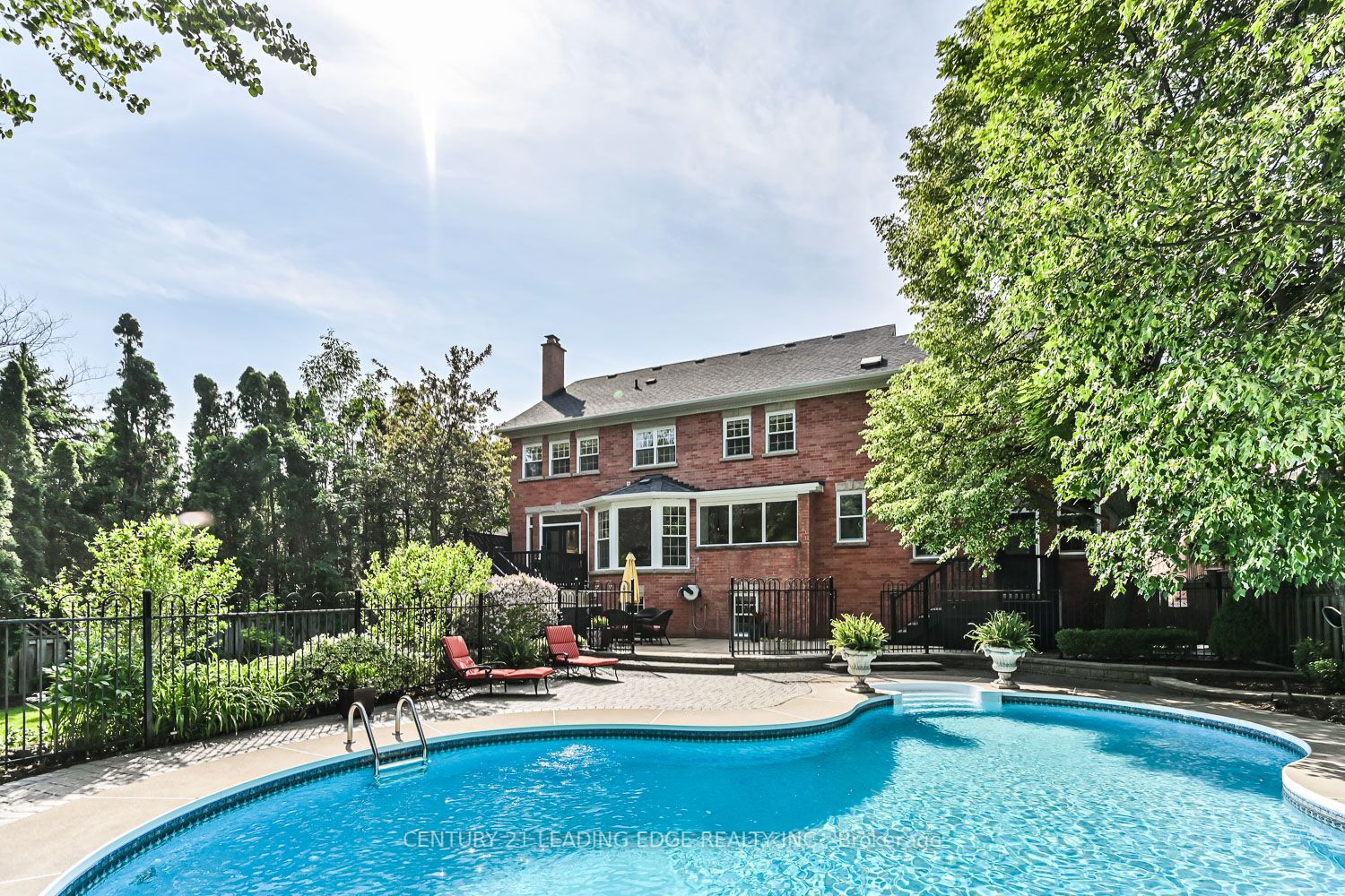 36 Wrenwood Crt