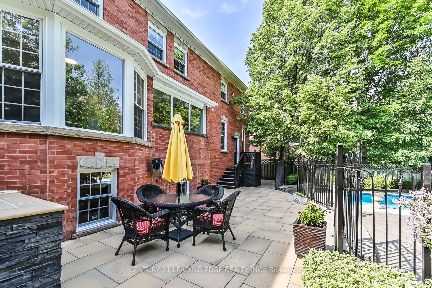 36 Wrenwood Crt