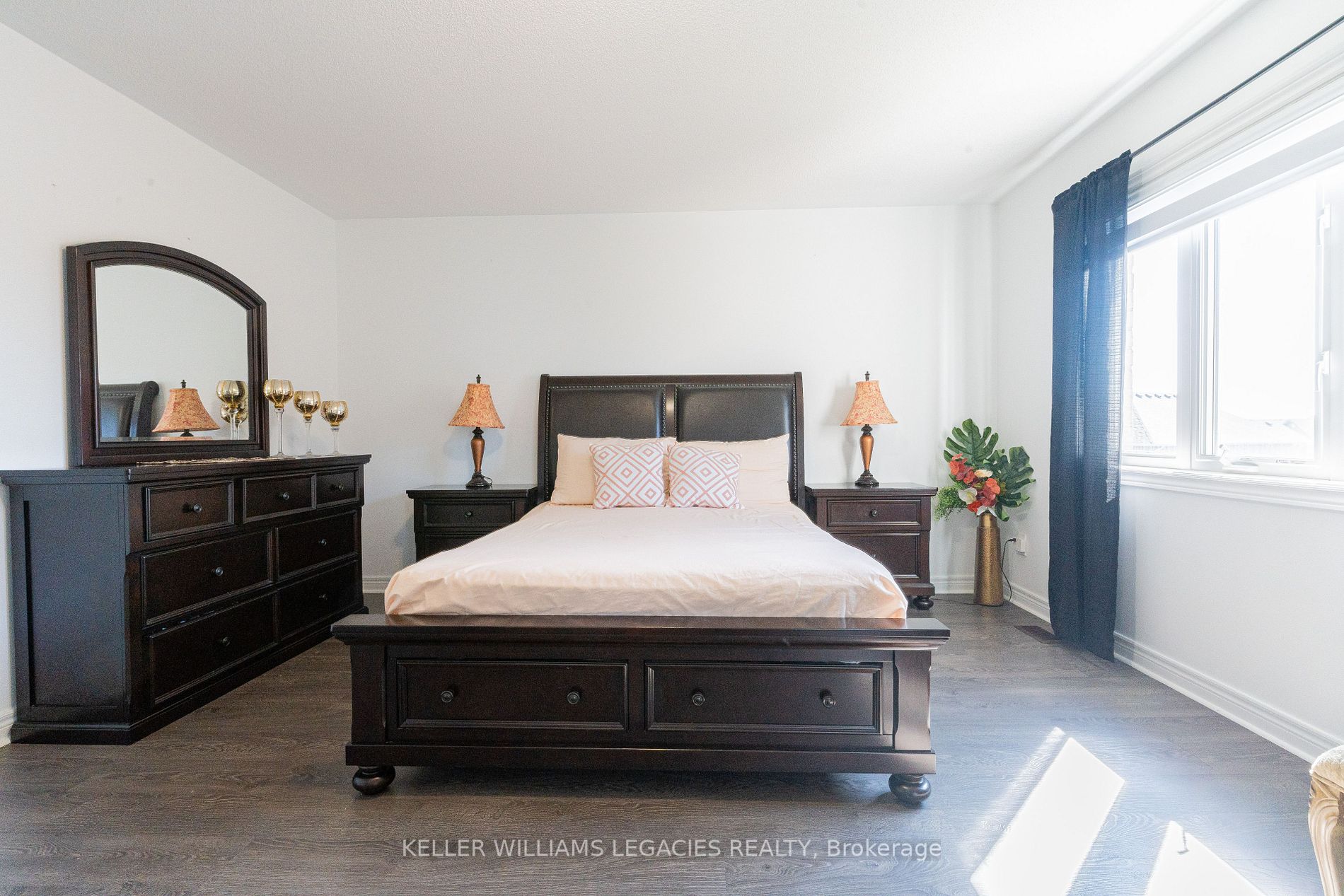6 Romanelli Cres
