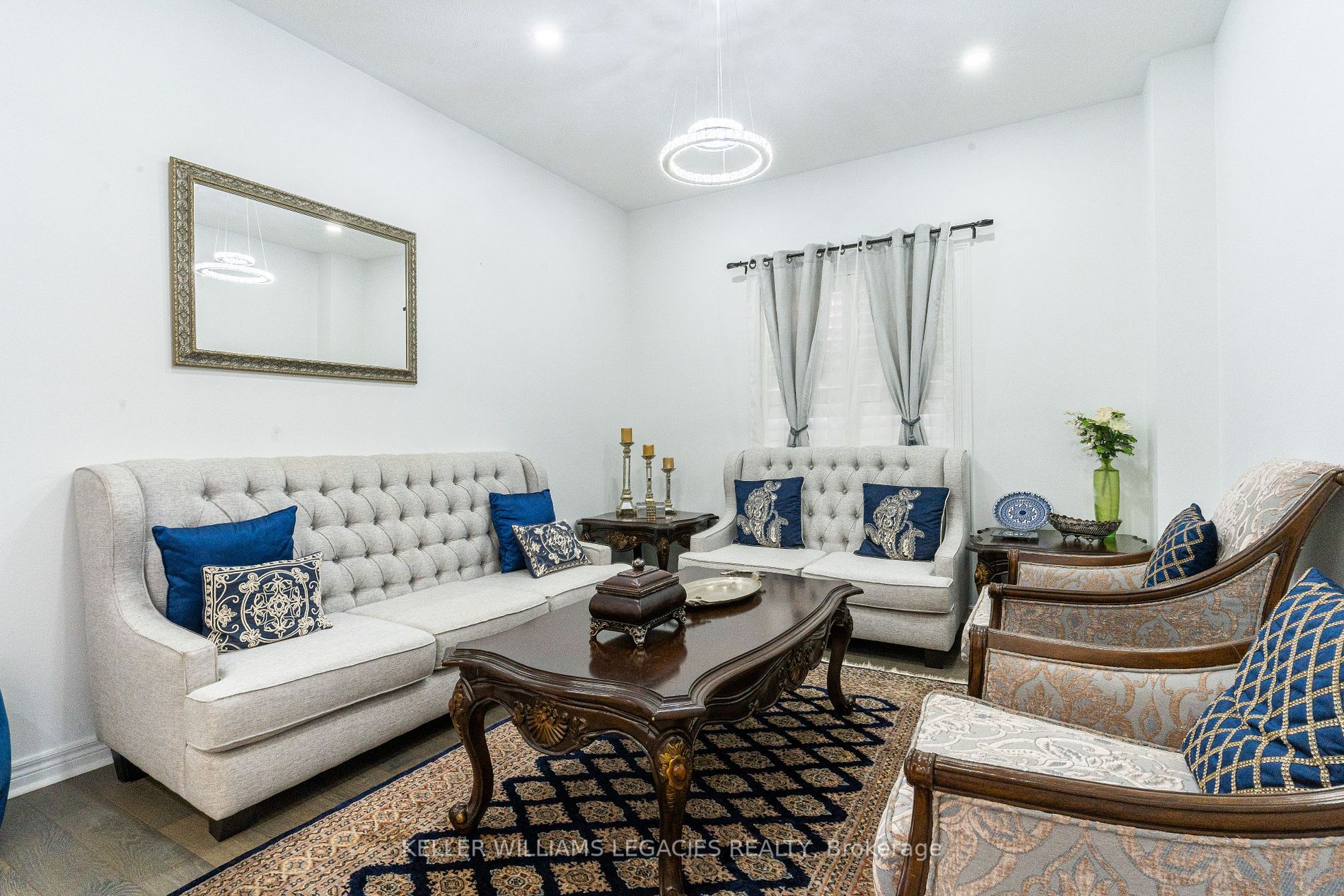 6 Romanelli Cres