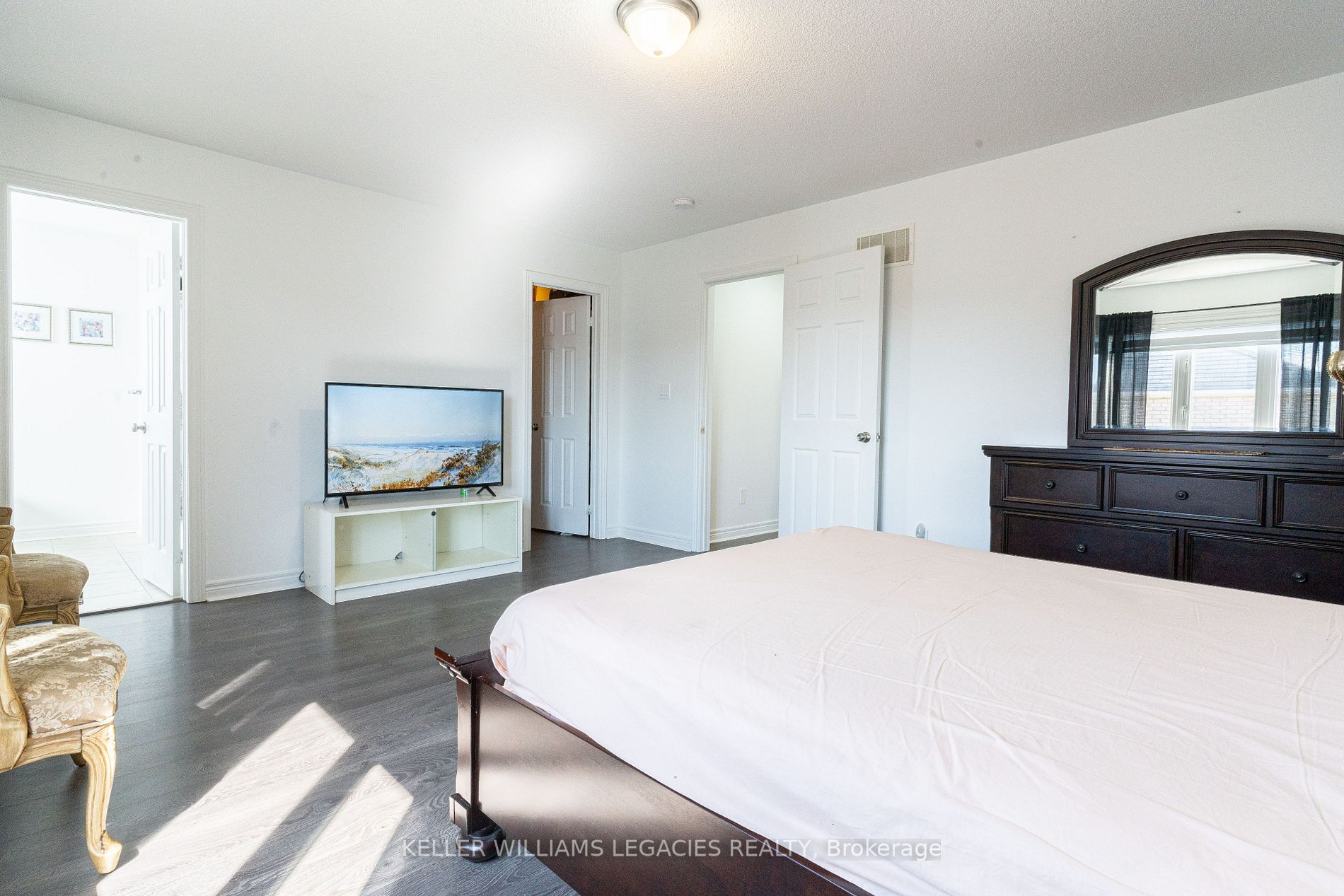 6 Romanelli Cres