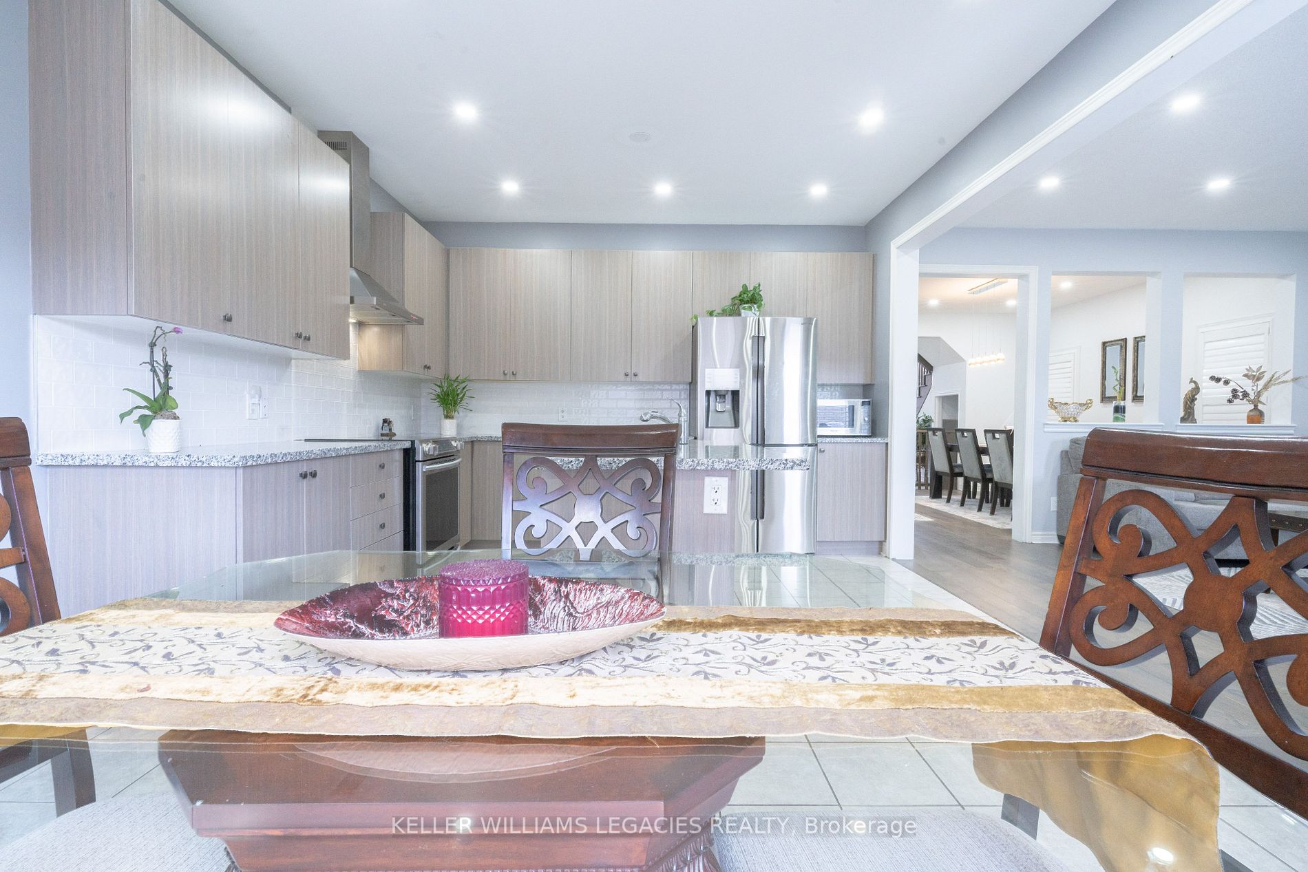 6 Romanelli Cres
